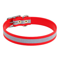 Rückansicht: Biothane-Halsband Reflex in Rot mit vernieteter Schnallenlasche und D-Ring