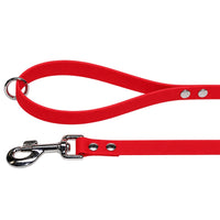 Biothane-Schleppleine mit Handschlaufe in Rot mit Chromring an der Schlaufe und Chrom-Karabiner mit zwei Nieten