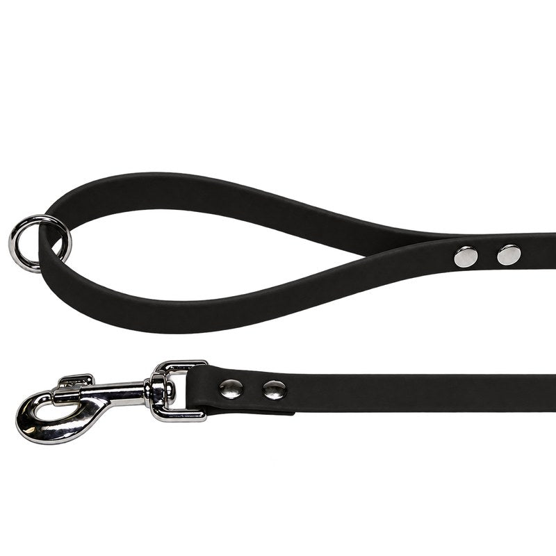 Biothane-Schleppleine mit Handschlaufe in Schwarz mit Chromring an der Schlaufe und Chrom-Karabiner mit zwei Nieten