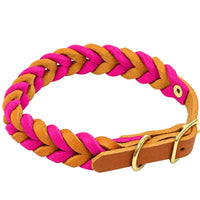 Geflochtenes Fettleder-Halsband in Hellbraun und Pink, Schnalle und D-Ring in Messing