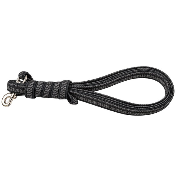 Gummierte Super-Soft-Führleine in Schwarz mit grauem Fischgrätmuster, zusammengelegt, silberner Karabiner