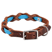 Halsband „Braidy Farbrausch“ in Azur, geflochten mit dunkelbraunem Fettleder, Schnalle und D-Ring in Chrom