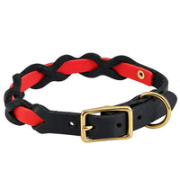 Halsband „Braidy Farbrausch“ in Rot, geflochten mit schwarzem Fettleder, Schnalle und D-Ring aus Messing