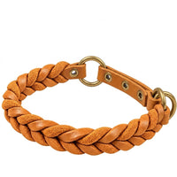 Geflochtenes Fettleder-Halsband Braidy in Cognac mit Zugstopp-Riemen, Ösen und Ringen in Messing