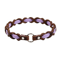 Halsband „Farbrausch light“ in Flieder, geflochten mit dunkelbraunem Fettleder (Beispielfoto mit Chrom-Beschlag)