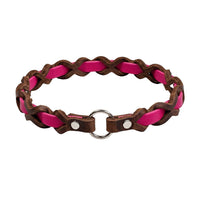 Halsband „Farbrausch light“ in Himbeer, geflochten mit dunkelbraunem Fettleder (Beispielfoto mit Chrom-Beschlag)