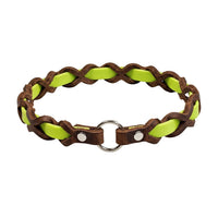 Halsband „Farbrausch light“ in Neon-gelb, geflochten mit dunkelbraunem Fettleder (Beispielfoto mit Chrom-Beschlag)