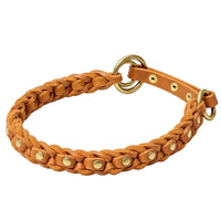 Geflochtenes Zugstopp-Halsband La Donna aus Fettleder in Cognac mit Nieten und Ringen aus Messing
