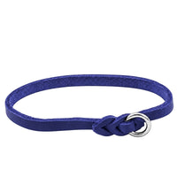 Leichtes Halsband aus Fettleder in kräftigem Blau, geflochtener Abschluss mit Chromring