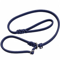 Moxon-/Retrieverleine aus Fettleder in Marine, geflochtene Handschlaufe und Halsschlinge mit Zugstopp