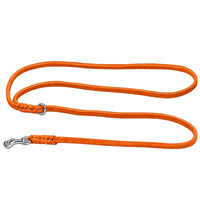 Umhängeleine aus Fettleder in Orange, geflochtene Enden mit Ring und Karabiner aus Chrom
