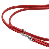 Detail: Karabiner im Chromring eingehängt, geflochtene Enden der Umhängeleine in Rot