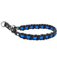Zugstop-Halsband Melange aus schwarzem Fettleder mit eingeflochtenem Biothane in Mittelblau